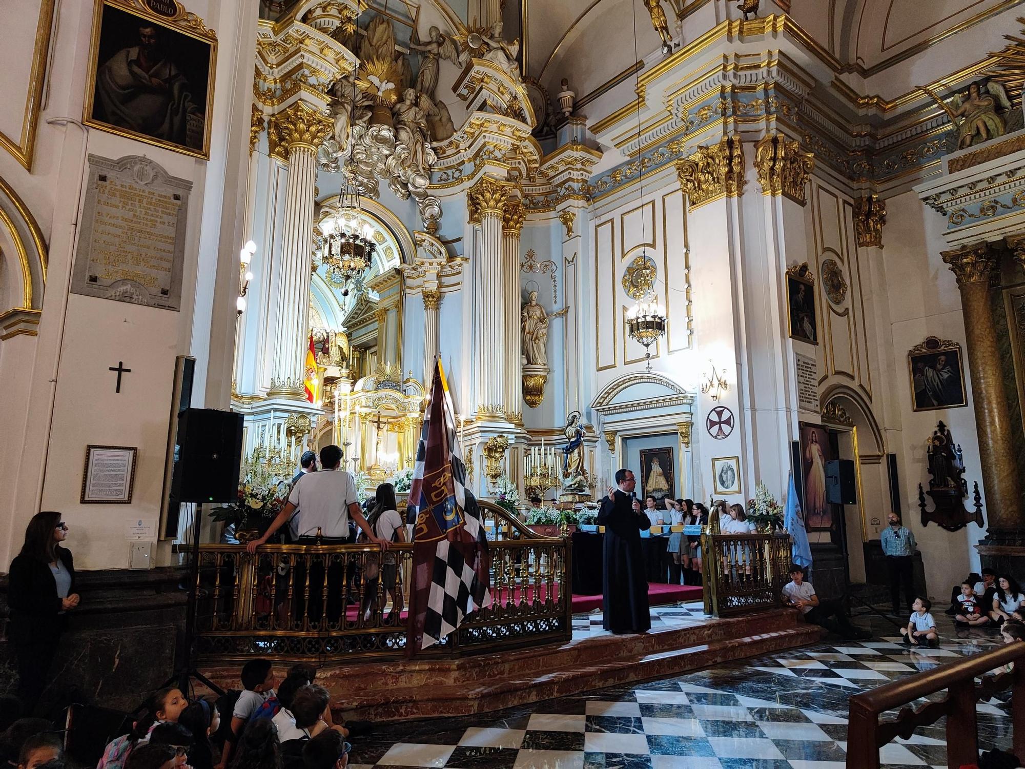Romería desde el Colegio Santo Domingo de Orihuela al Santuario de Nuestra Señora de Monserrate