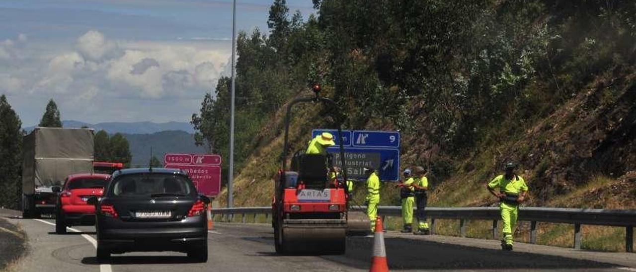 Obras que se han llevado a cabo en la primera fase de renovación de la Autovía do Salnés. // Faro