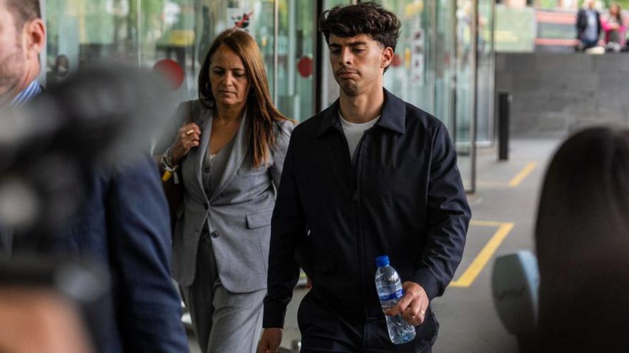 La joven que acusa de violación al futbolista del Espanyol Álvaro Aguado contó la agresión a sus amigas al día siguiente
