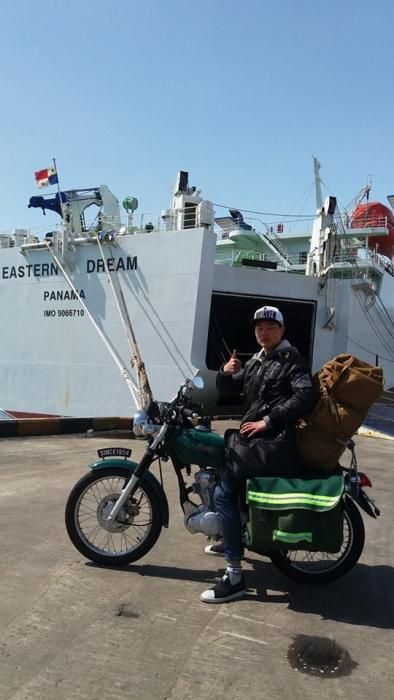 La increíble aventura del coreano que viajó hasta Canarias en moto