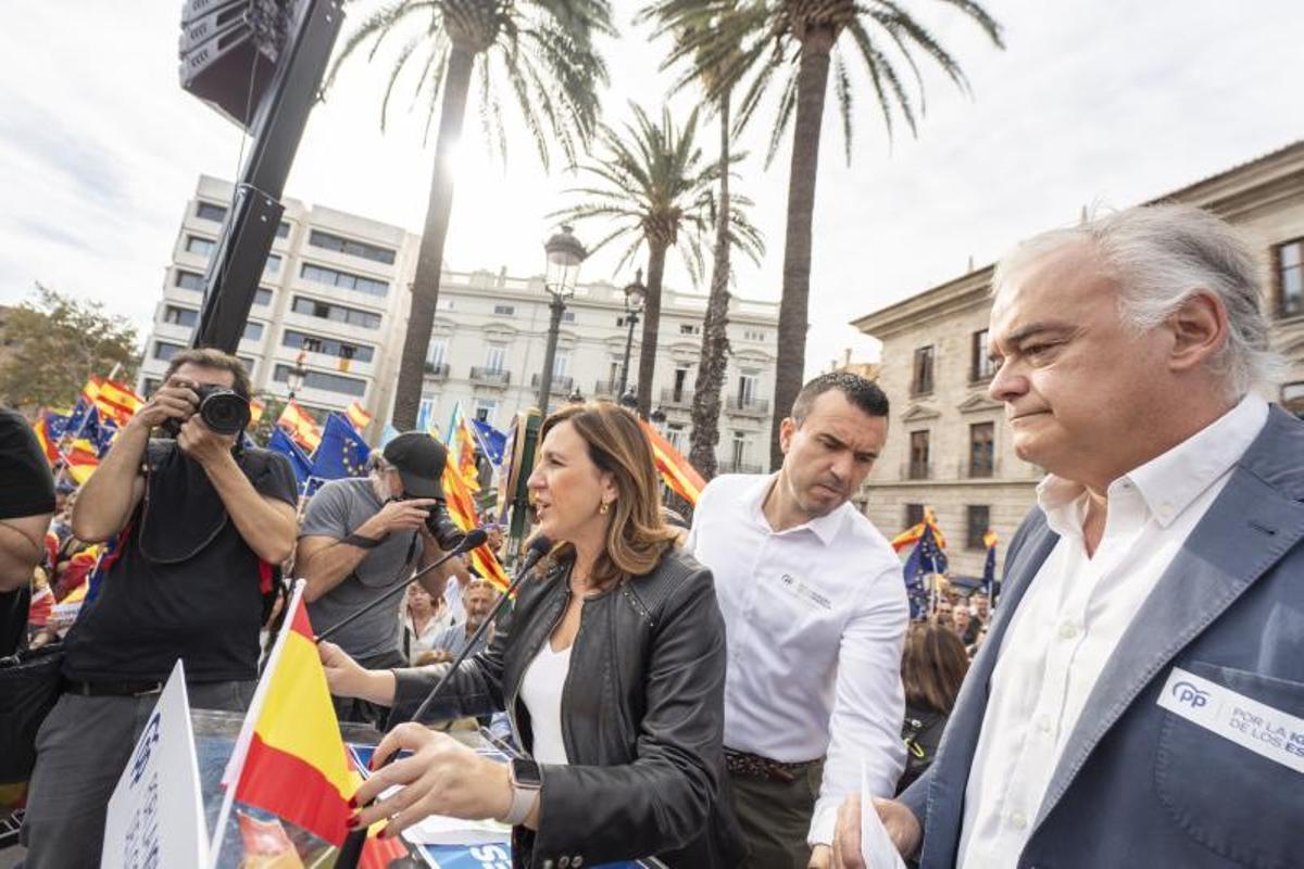 Manifestacions a ciutats de tota España després de l'acord del PSOE i Junts