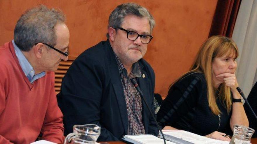 Els regidors socialistes Joaquim Garcia, Felip González i Mercè Cardona