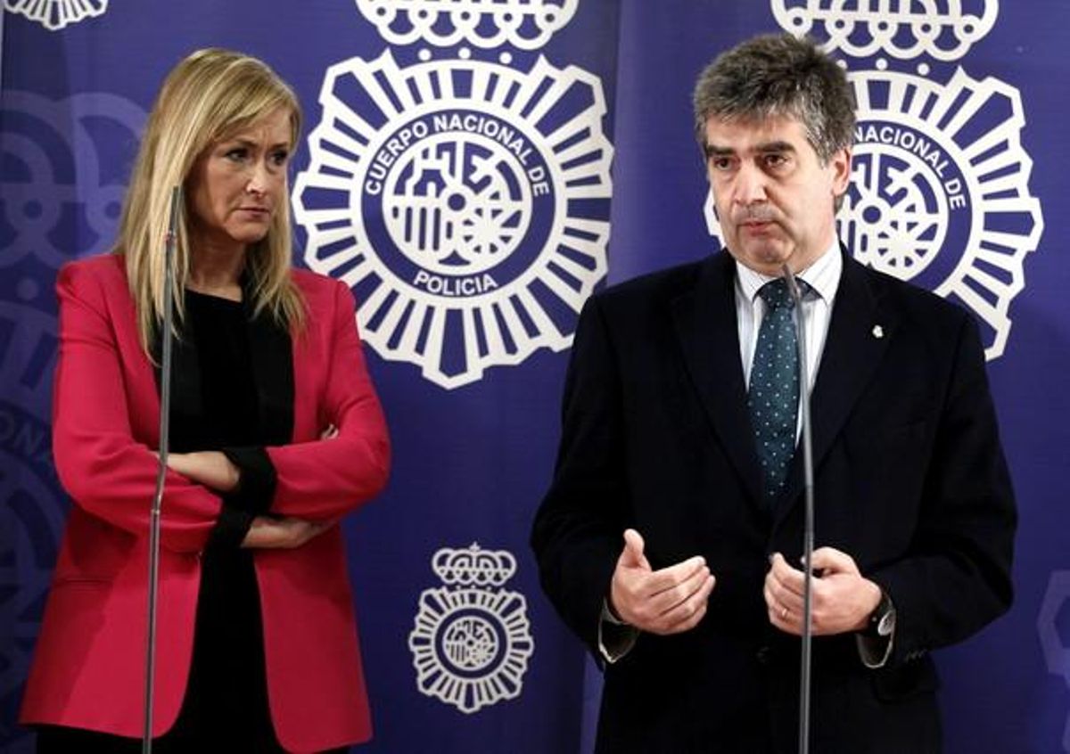 El director general de la Policia, Ignacio Cosidó, i la delegada del Govern a Madrid, Cristina Cifuentes, el març passat. El director general de la Policia, Ignacio Cosidó, i la delegada del Govern a Madrid, Cristina Cifuentes, el març passat.