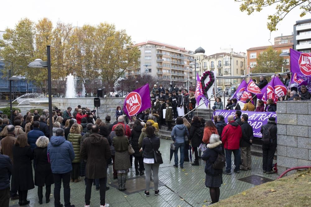 Las imágenes de la jornada: Zamora dice 'No' a la violencia de género