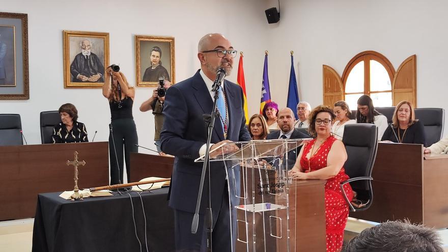 VÍDEO: Así ha sido la toma de posesión de Vicent Roig como alcalde de Sant Josep