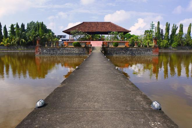 Templo Mayura, Lombok