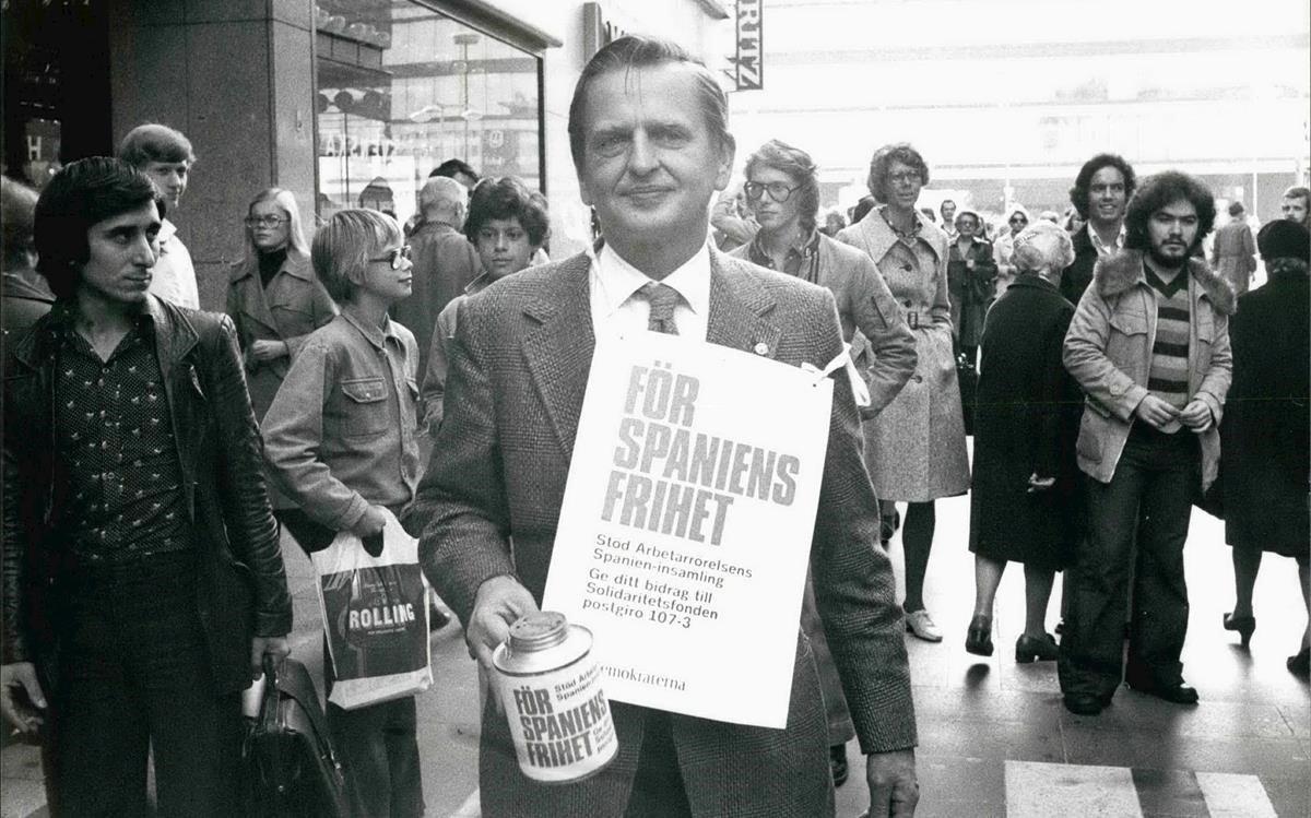 zentauroepp45823066 oct  10  1975   olof palme swedish prime minister takes part190314183156