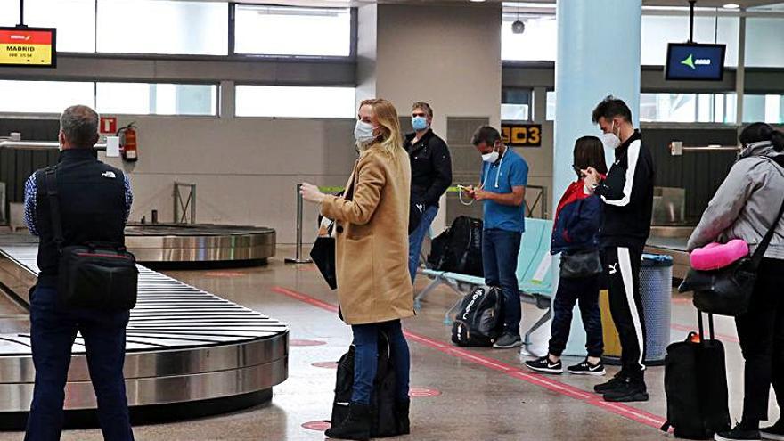 El COVID aleja Madrid y Barcelona: menos buses, aviones y trenes tras año y medio de pandemia - Vimarsana News
