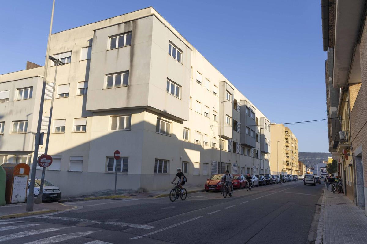 El Edificio Vilanova, en la Avinguda de la Pau de l'Alcúdia de Crespins.