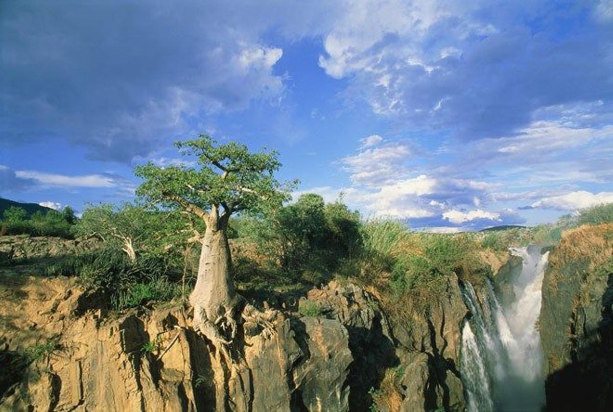 Cascada de Epupa, Namibia.