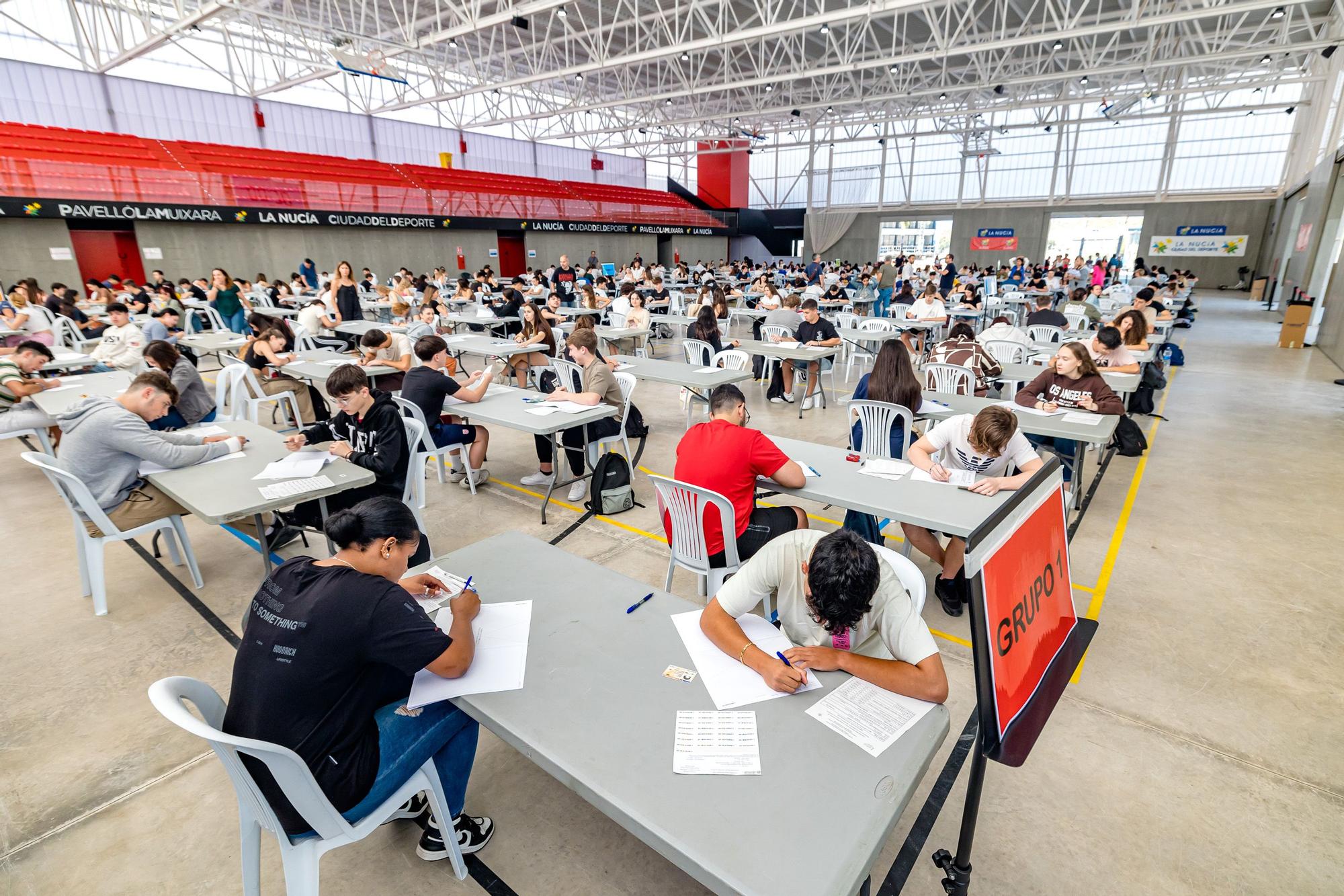 Arrancan las pruebas de acceso a la Universidad de 301 alumnos de Benidorm y La Nucia