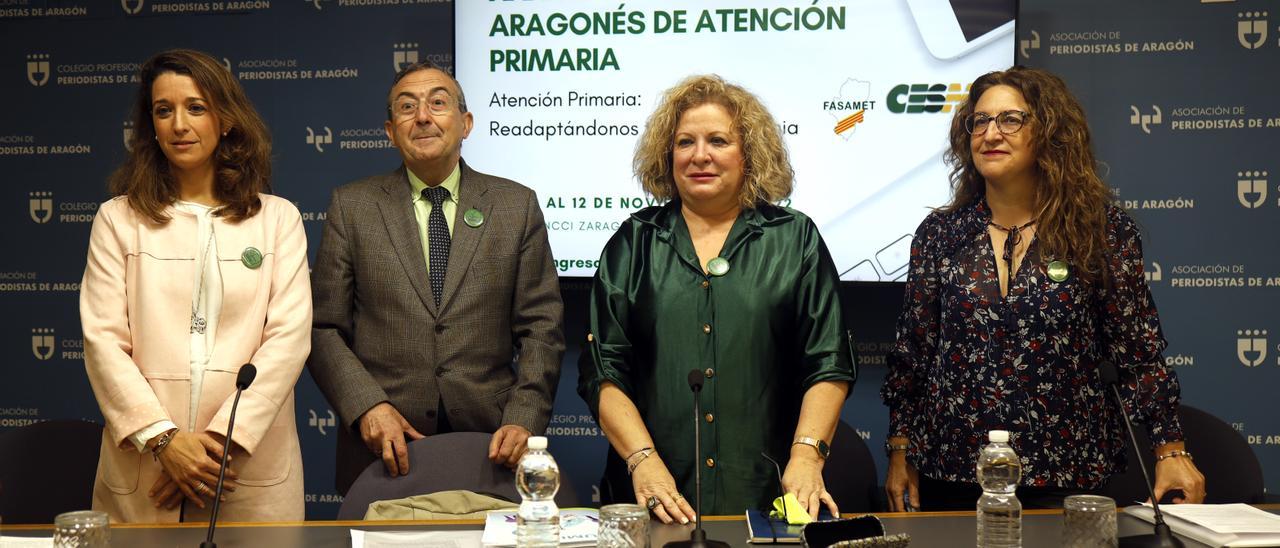 Representantes de los sindicatos Fasamet y Cesm, este martes, durante la presentación del congreso.