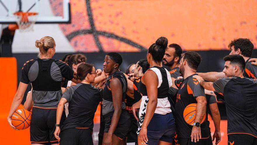 El Valencia Basket de Javier Torralba se estrena en Paterna con grandes ausencias
