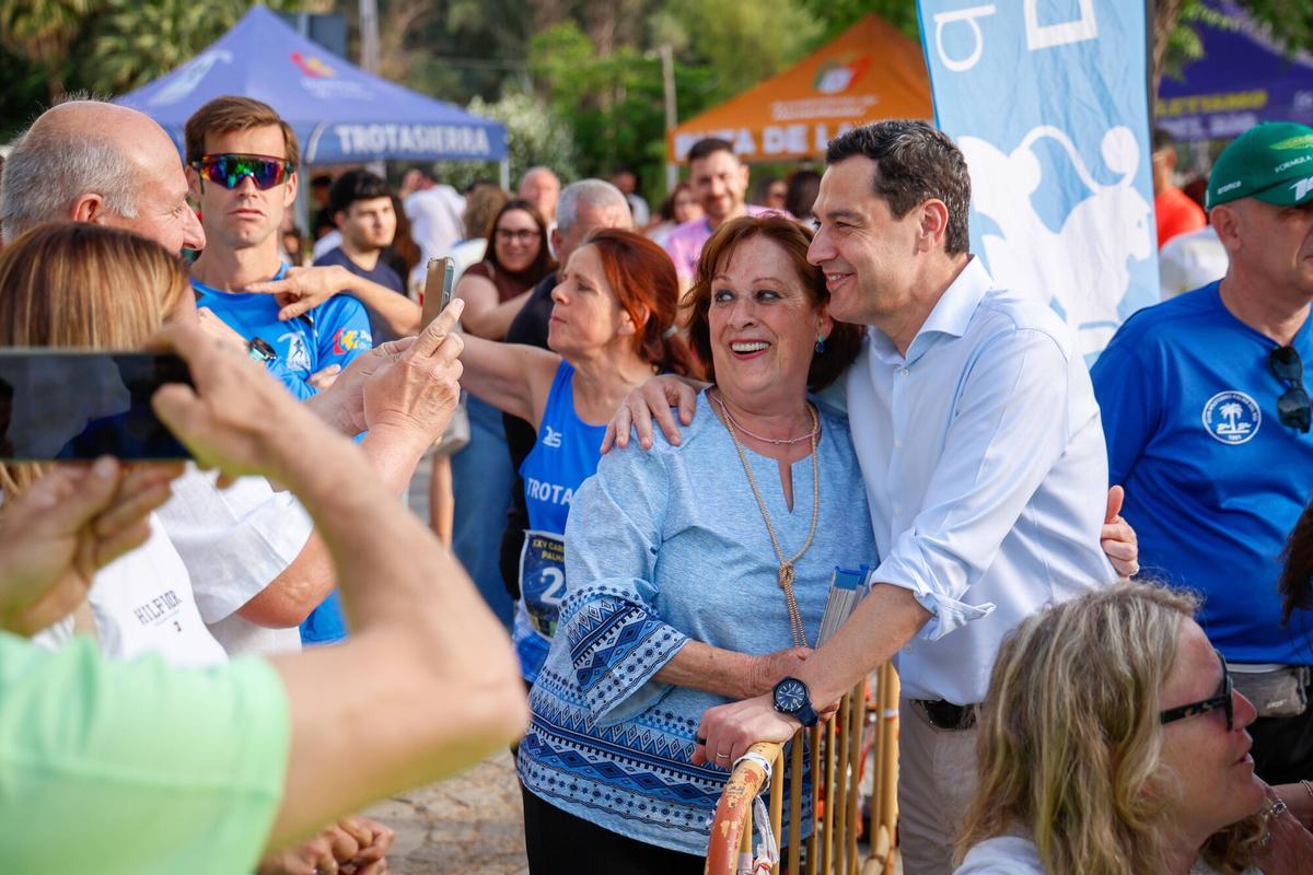 Juanma Moreno abre la campaña en Palma del Río