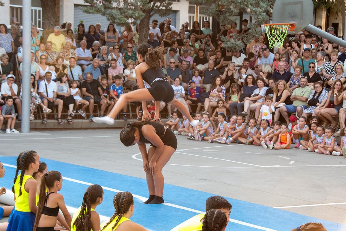 Sant Joan celebra una concorreguda Festa del barri del sector del Llobet