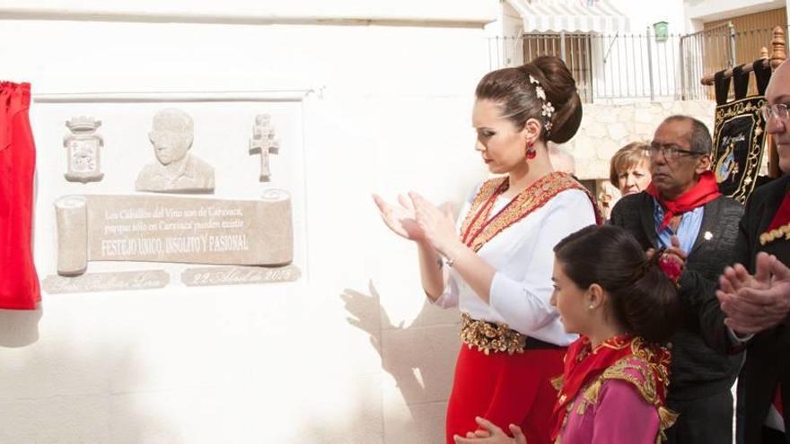 Ballester ya tiene su placa en la Plaza del Hoyo