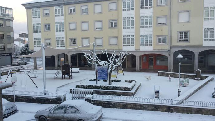 La nieve llega a la montaña de A Coruña