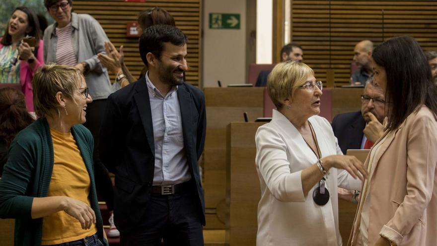 El Botànic aparca el pulso energético para aprobar cuatro nuevos impuestos