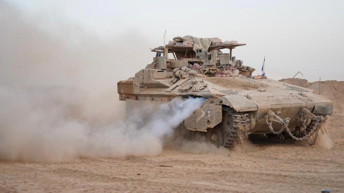 Un tanque israelí en una operación en Beit Lahia, en el norte de la Franja de Gaza.