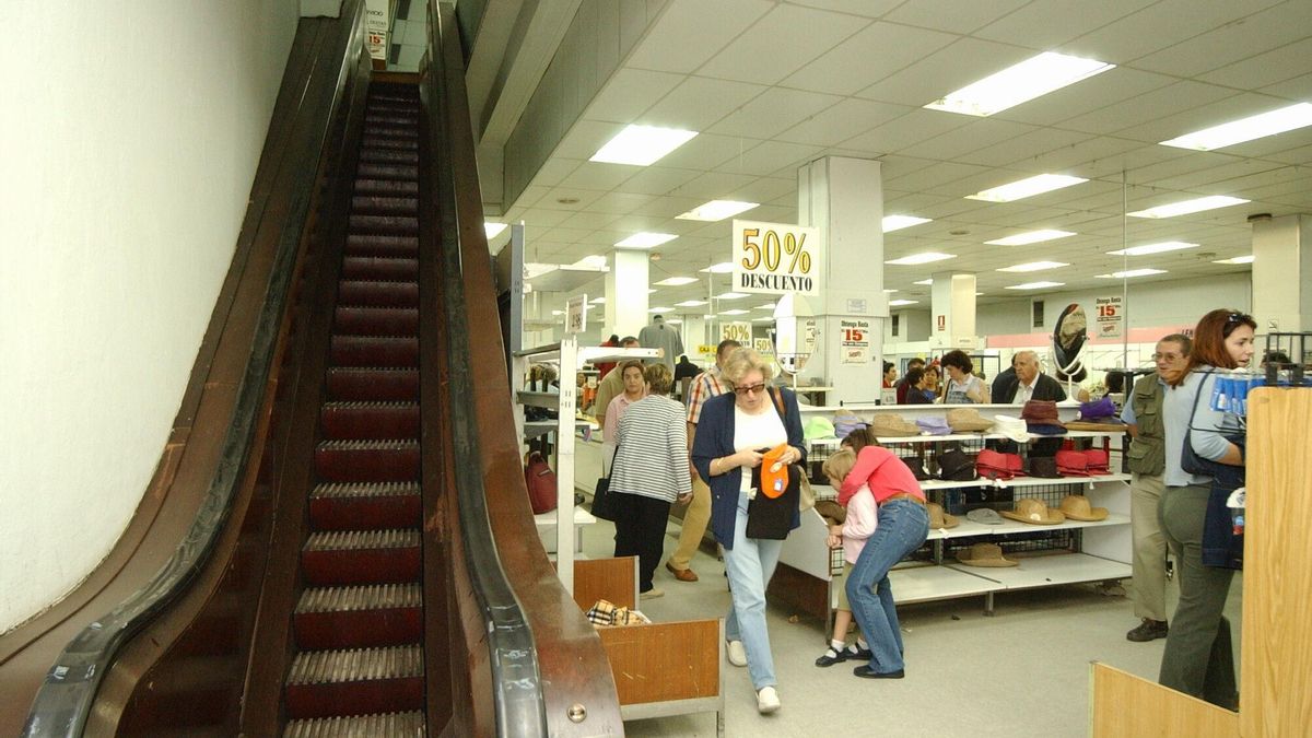 Las primeras escaleras mecánicas de España se instalaron en Zaragoza en 1936: este fue el lugar y el motivo