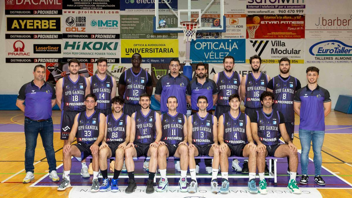 Jugadores y técnicos de Proinbeni UpB Gandia de la presente temporada