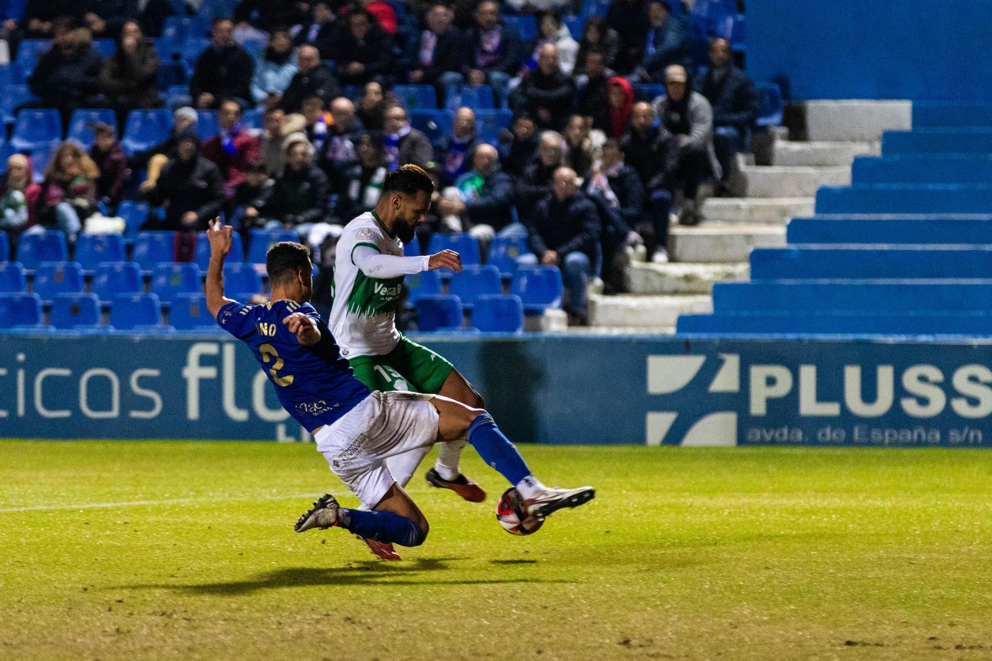 Linares - Elche: las imágenes del partido