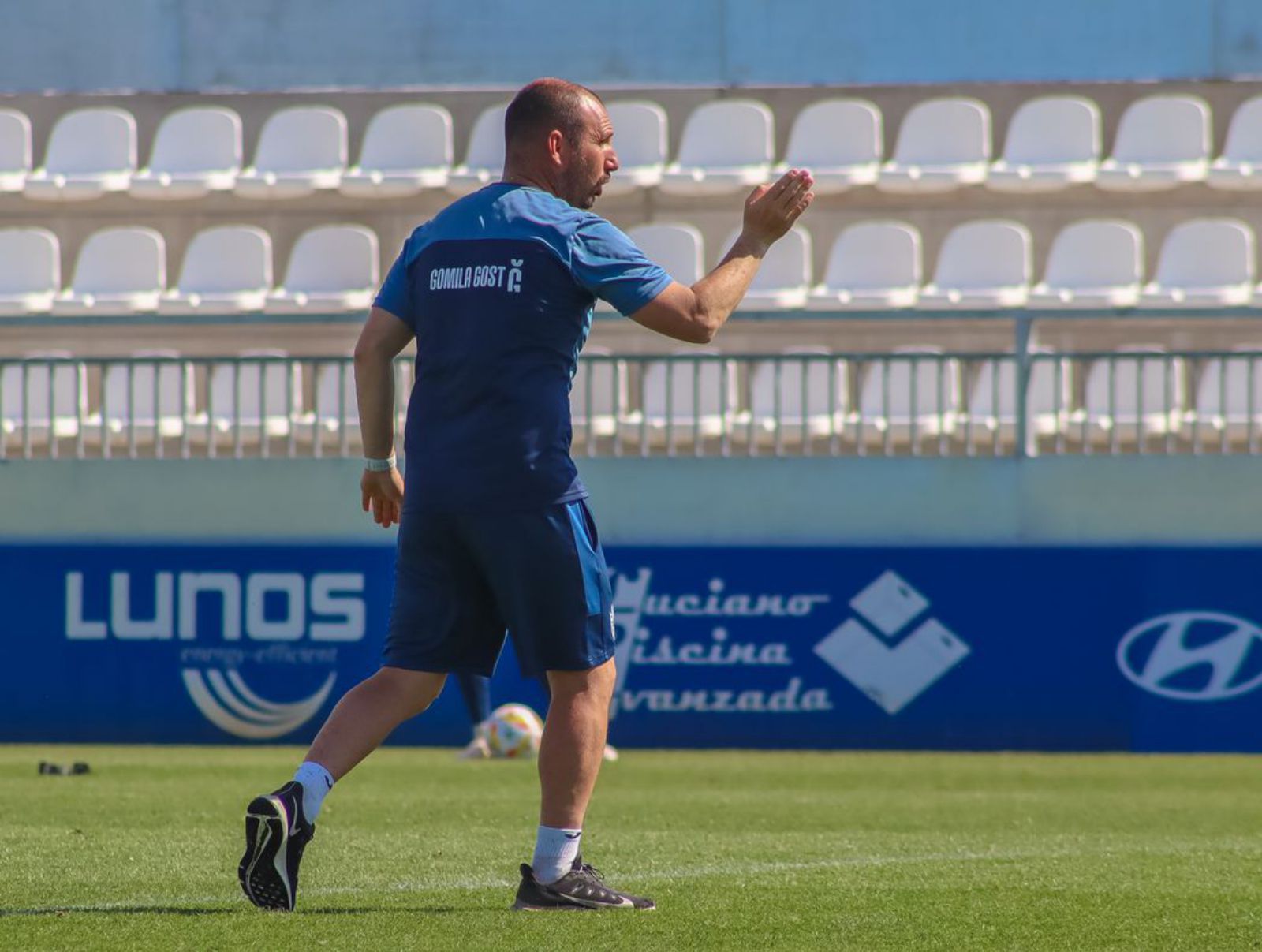 Trainer Tato García bereitete Atlético Baleares auf das Endspiel vor.  | FOTO: ATB