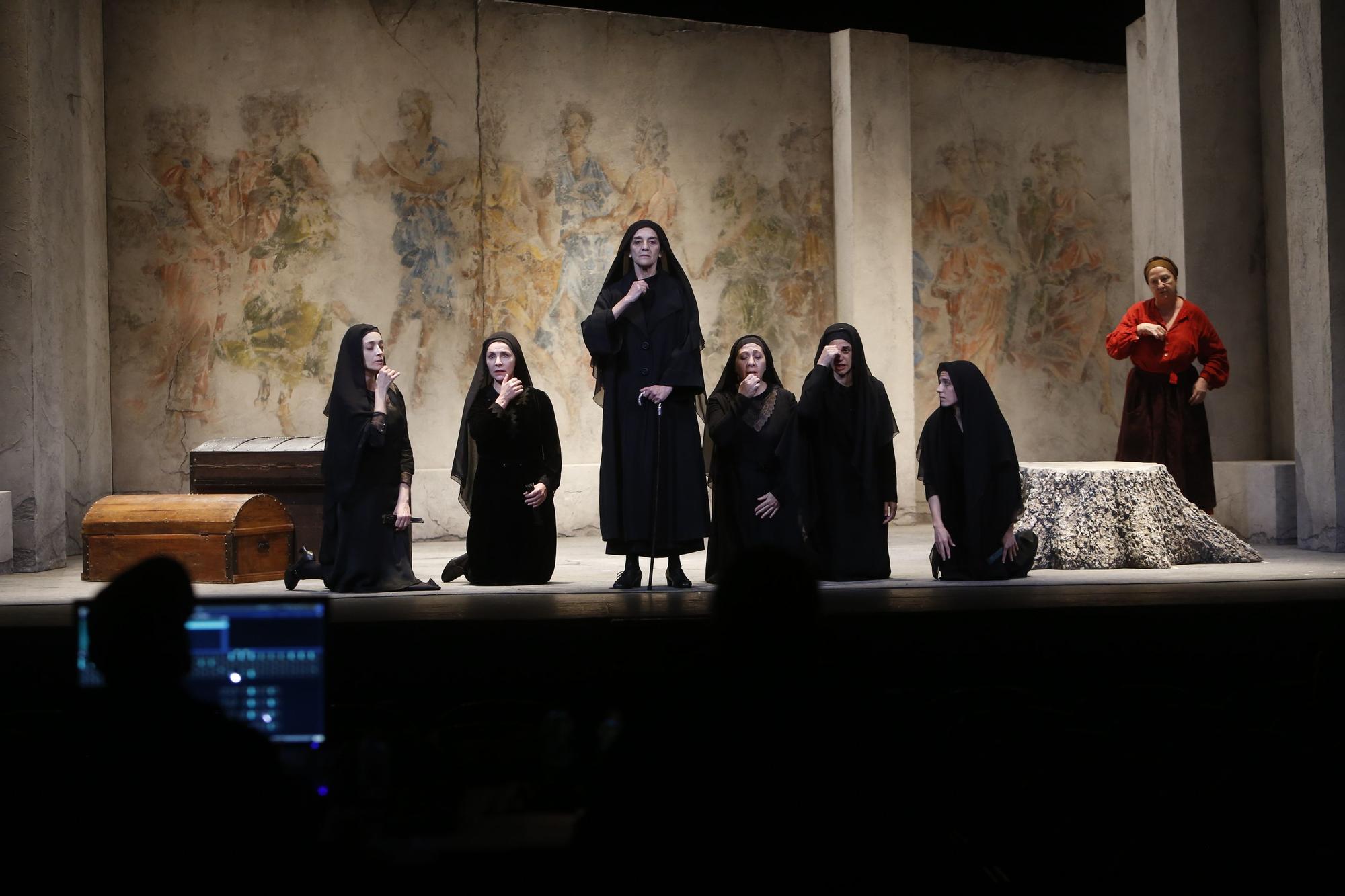 Estreno nacional en el Teatro Principal de Alicante de "La casa de Bernarda Alba"