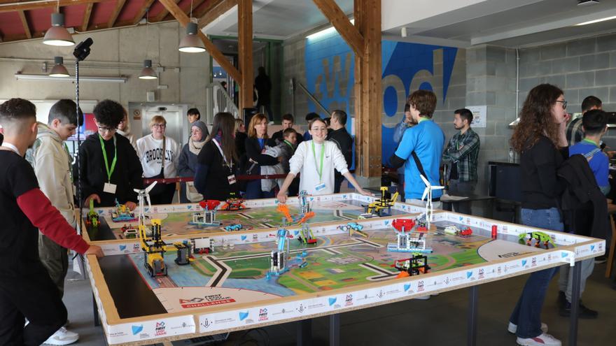 Igualada premia els millors alumnes de robòtica a la First Lego League