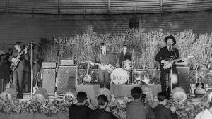 Es busquen figurants a Catalunya per a la pel·lícula de 'Els Beatles': aquests són els perfils i les ciutats per participar en el càsting