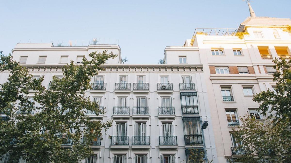 La venta de casas se estanca en Madrid y la costa y el boom se traslada a la España vaciada