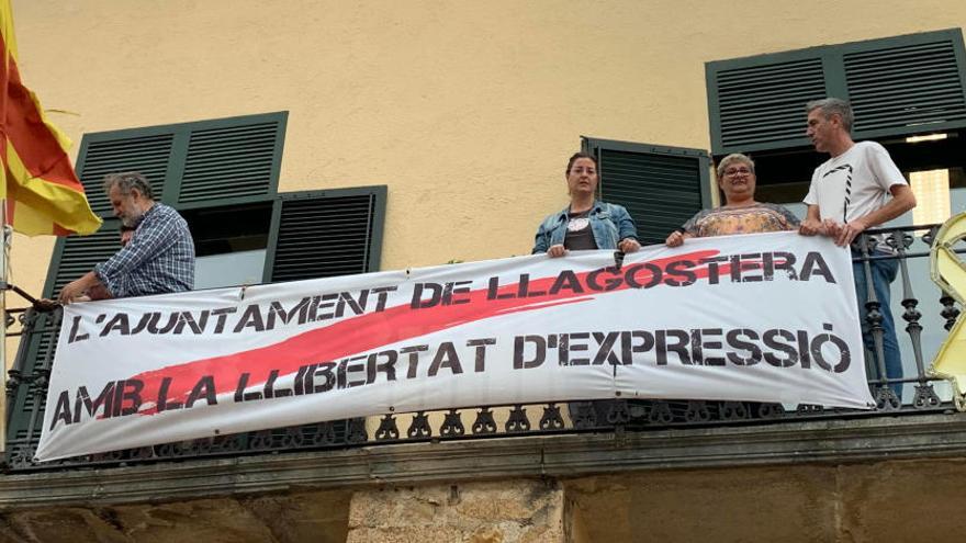 L&#039;alcalde de Llagostera presenta un recurs en contra del requeriment de treure la pancarta de l&#039;Ajuntament