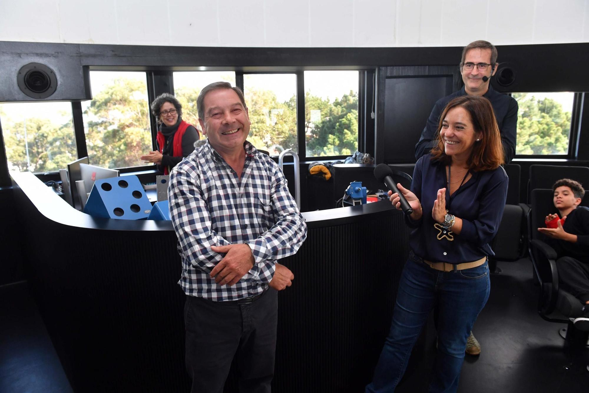 El Planetario incorpora un nuevo proyector para mejorar las experiencias inmersivas