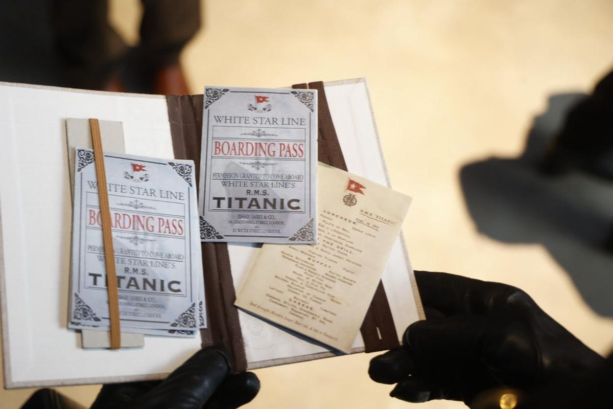 Llega a València la exposición inmersiva sobre el Titanic en Bombas Gens: 'La leyenda del Titanic' permite pasear al público por dentro del histórico buque Llega a València la exposición inmersiva sobre el Titanic en Bombas Gens: 'La leyenda del Titanic' permite pasear al público por dentro del histórico buque