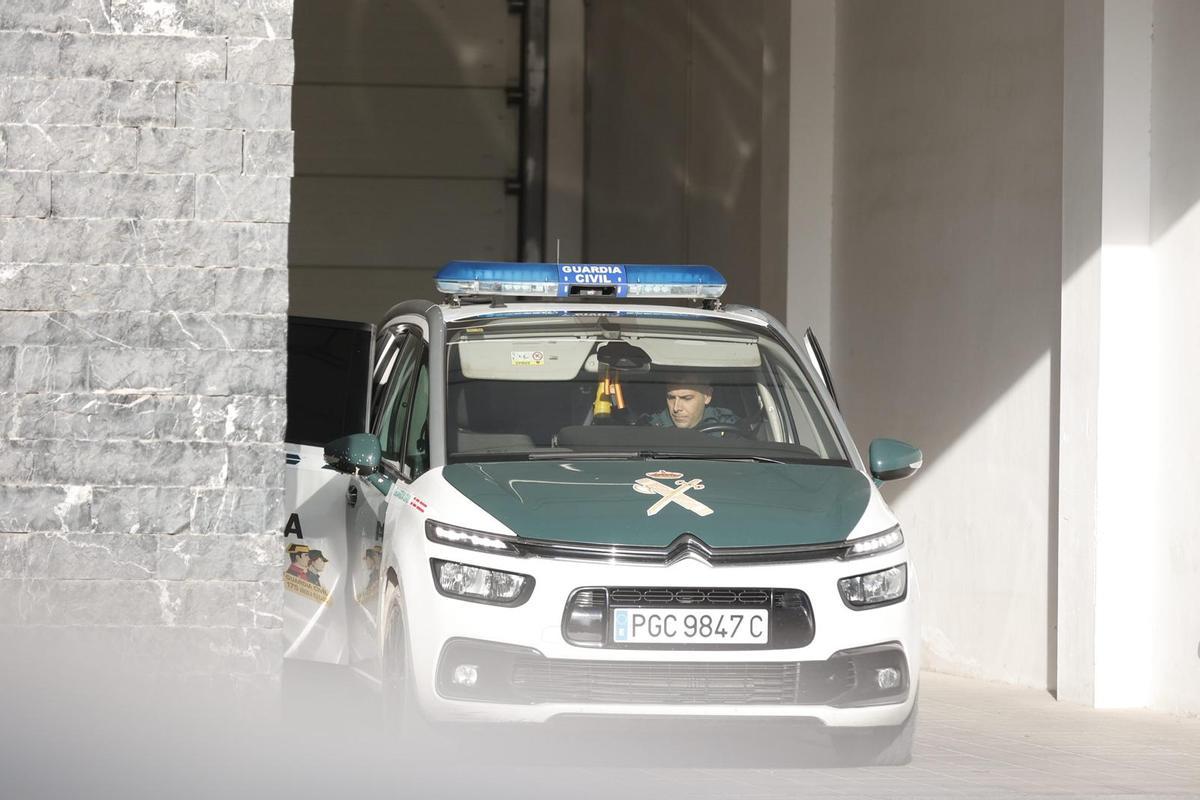 Llegada a los juzgados de Elche del detenido en Crevillent por el incendio que mató a una joven Llegada a los juzgados de Elche del detenido en Crevillent por el incendio que mató a una joven