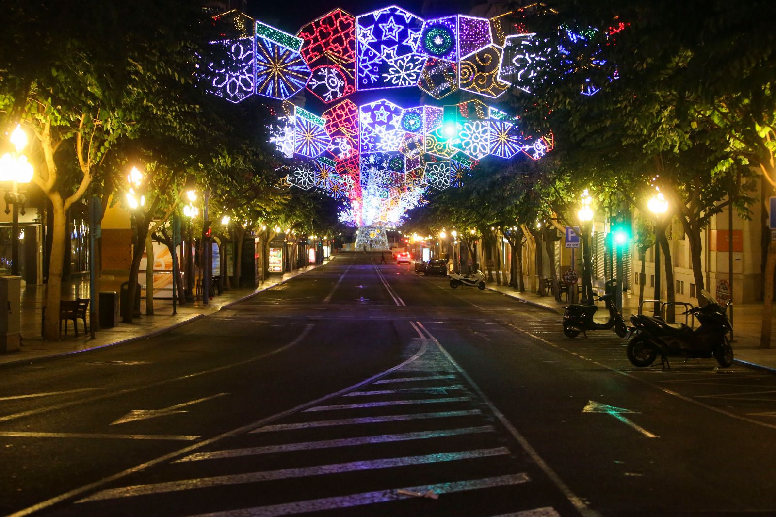 Alicante, vacía durante la Nochevieja del año Covid