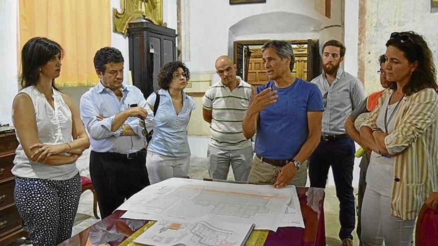 La Junta apuesta por cuidar el patrimonio de la catedral de Coria