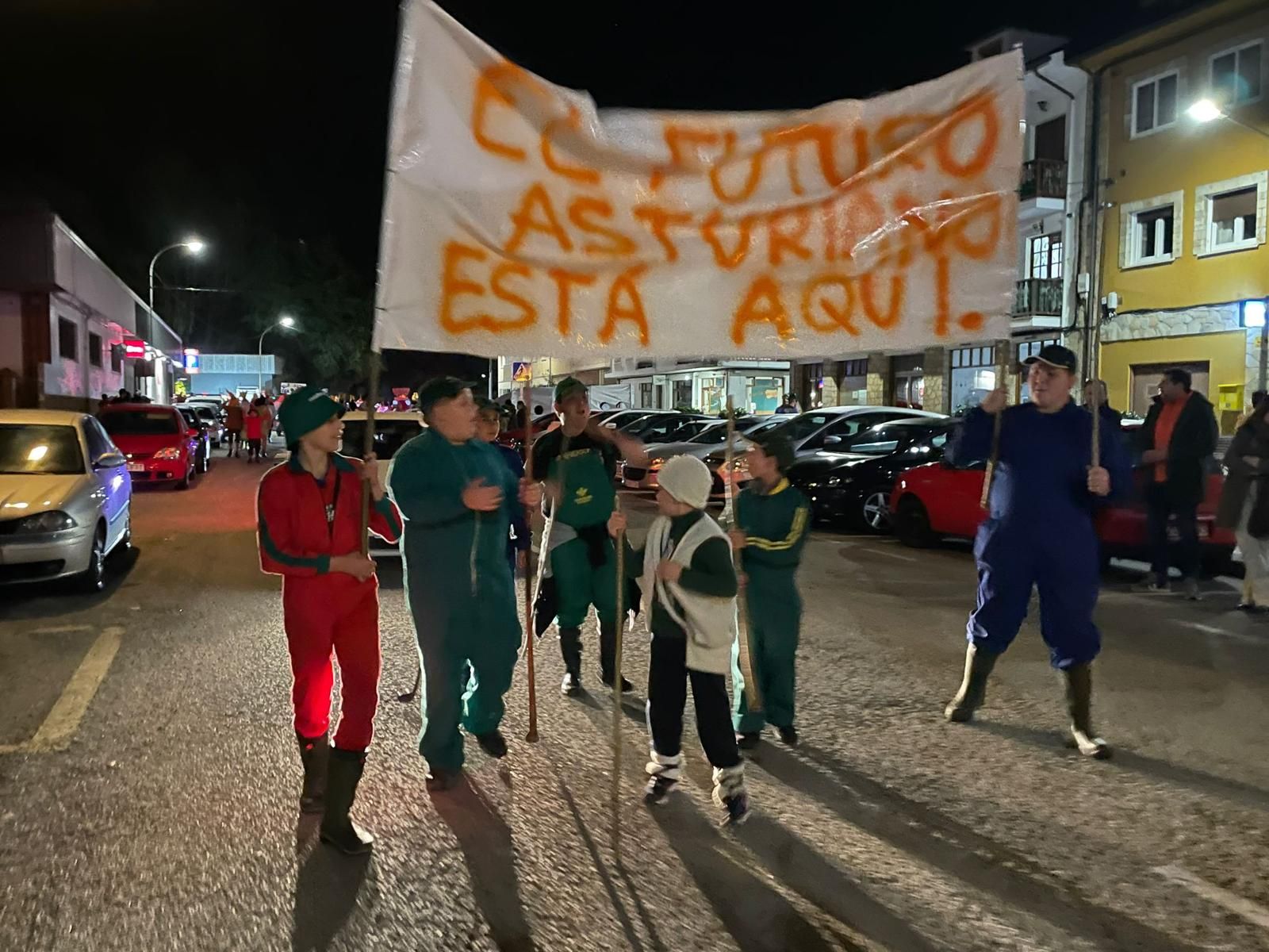 En imágenes: el colorido y disfrutón carnaval de Trevías, en Valdés