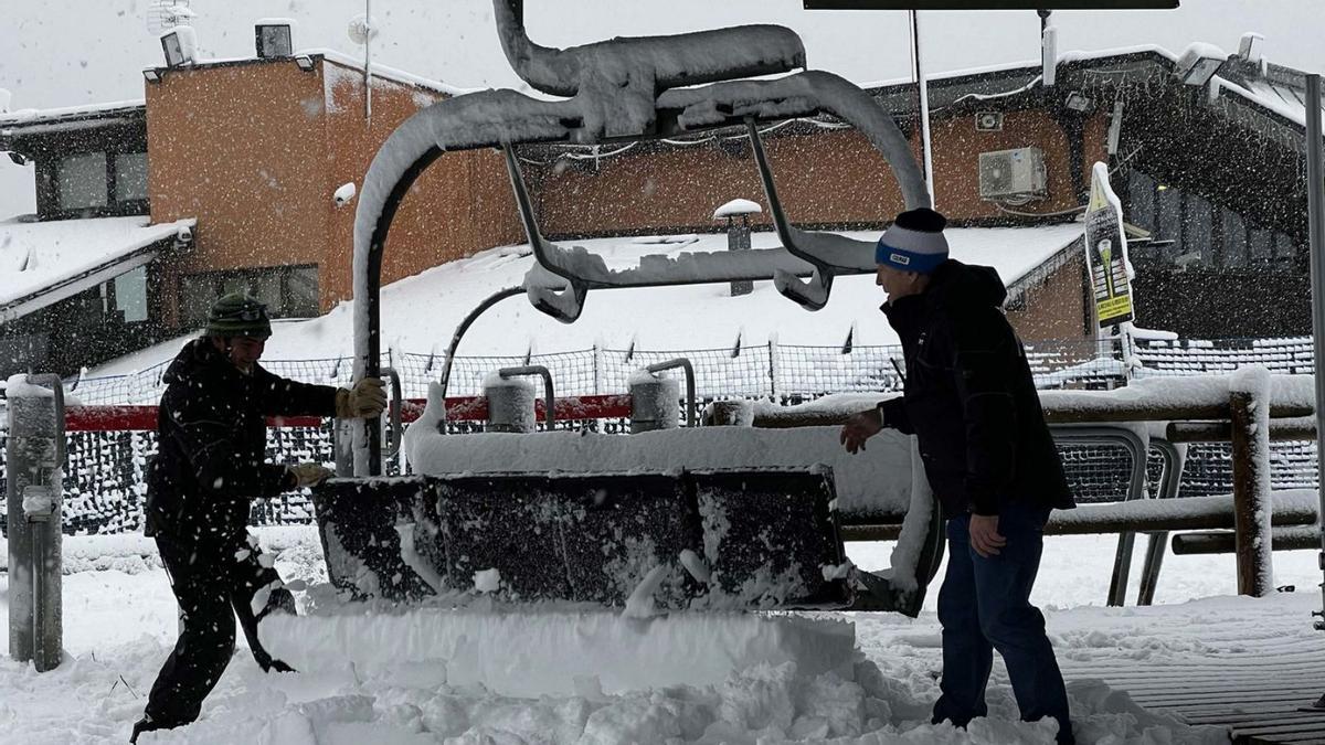 Masella ahir ja preparava els remuntadors per l’estrena de la temporada