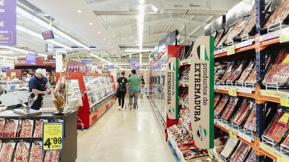 Interior de una de las tiendas extremeñas de Grupo MAS.