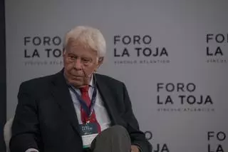 Felipe González, a Feijóo: "No hay mas remedio que llegar a acuerdos de Estado, si no, nos iremos todos por el sumidero"