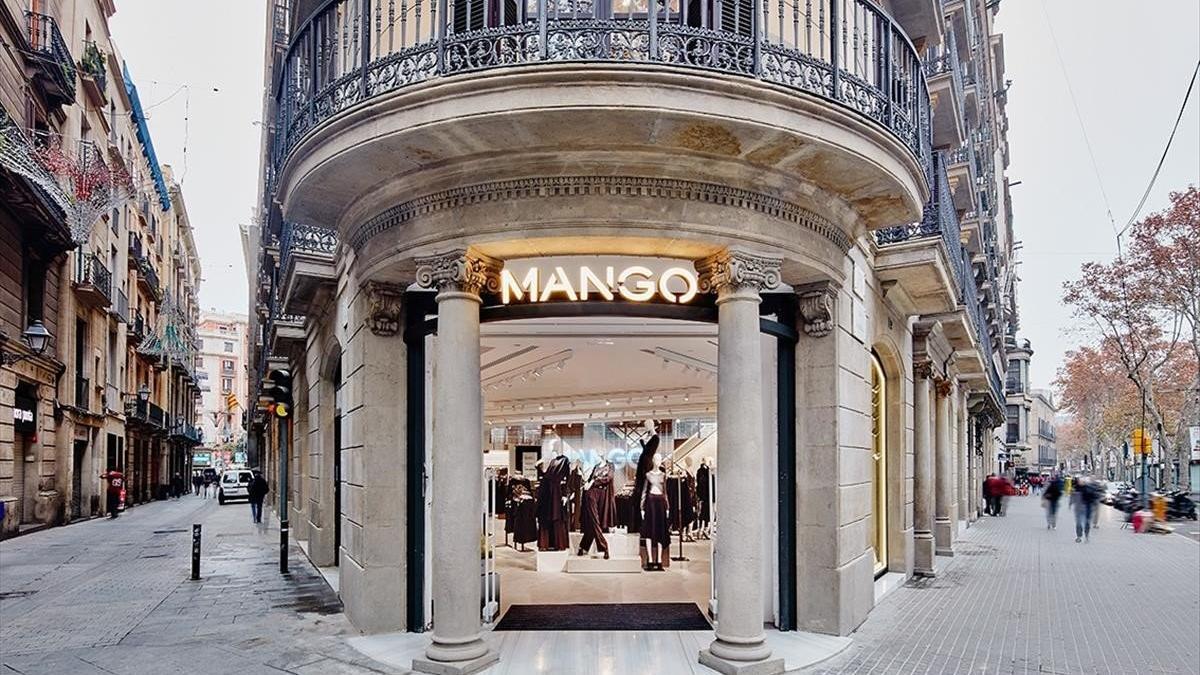 segea53322286 17 10 2016 tienda de mango en la rambla de barcelona  econom200505120920