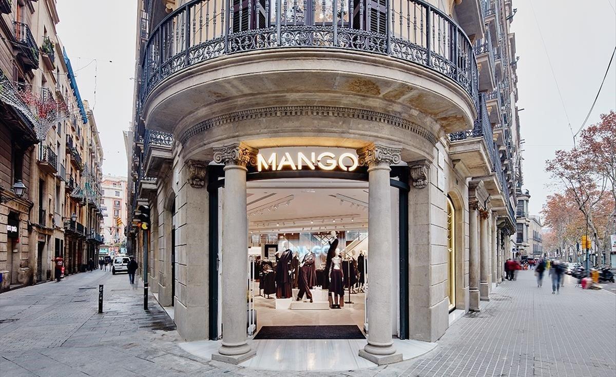 segea53322286 17 10 2016 tienda de mango en la rambla de barcelona  econom200505120920