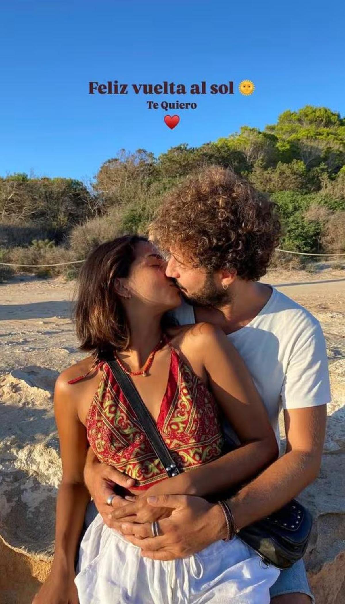 Lola Orellana y su pareja.