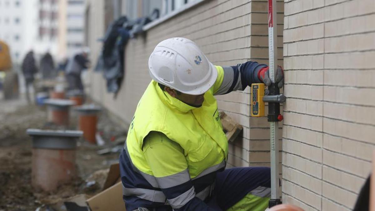 Un constructor en una obra.