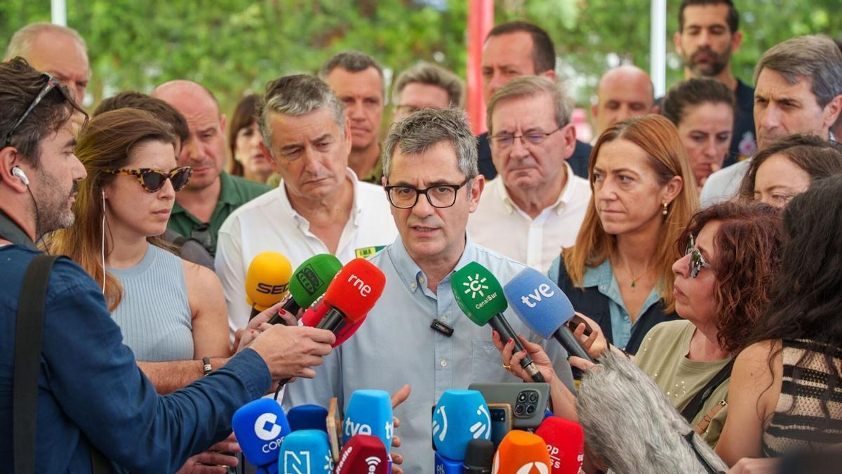 Bolaños ve condiciones favorables para atajar el fuego de Los Gallardos y prevé "noticias positivas".