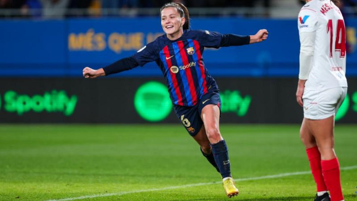 Claudia Pina durante el partido de Liga F entre el FC Barcelona femenino y el Sevilla FC.