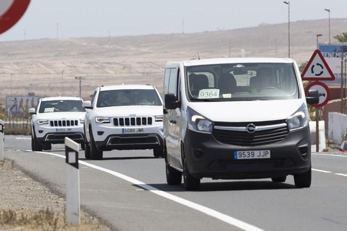 FUERTEVENTURA - Marion Cotillard y Brad Pitt  aterrizan en Fuerteventura - 23-05-16
