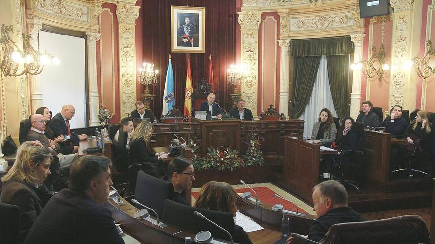 La oposición mantiene sus críticas a la gestión de Jácome y él celebra el archivo de la causa: «¡Vaime no cargo!»