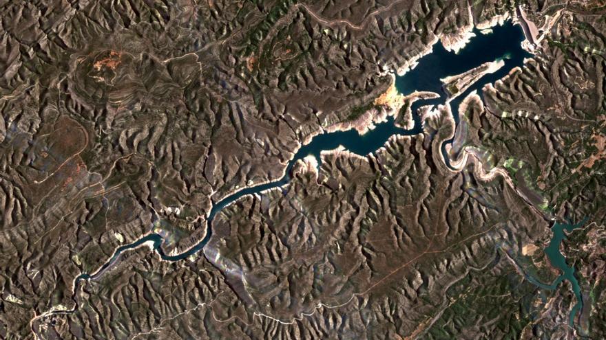 LA UV y la CHJ añaden imágenes por satélite a la avaluación rutinaria de la calidad de las aguas de la cuenca